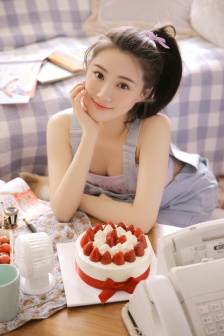 黑丝美女